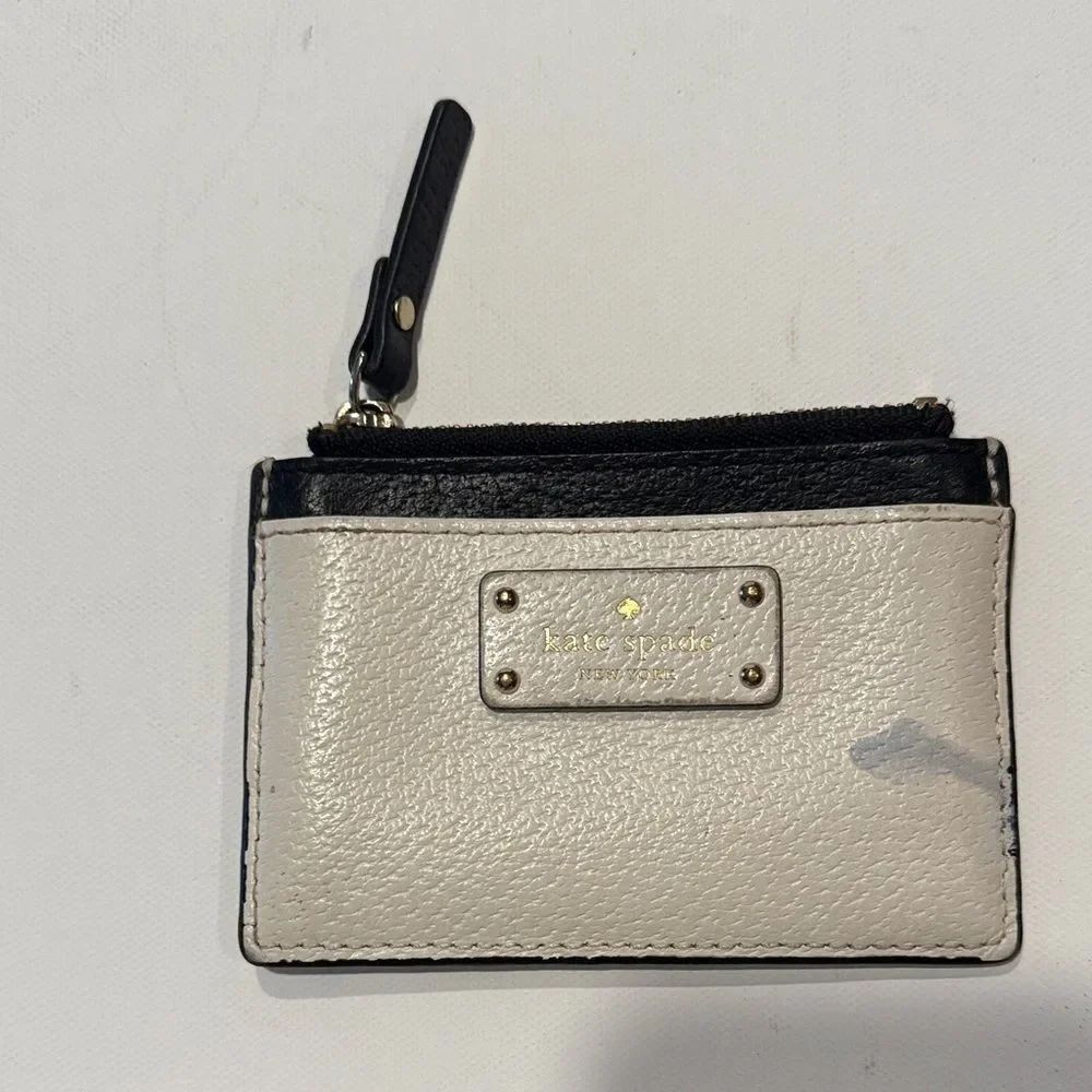 Kate Spade Black and Cream Card Wallet